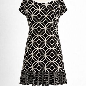 Stylish and Sophisticated Black and White Deess